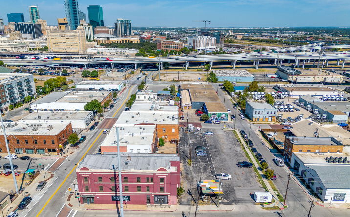 Pictures of Office property located at 215 S Main St, Fort Worth, TX 76104 for lease - image #1