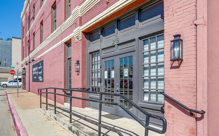 Pictures of Office property located at 219 S Main St, Fort Worth, TX 76104 for lease - image #1
