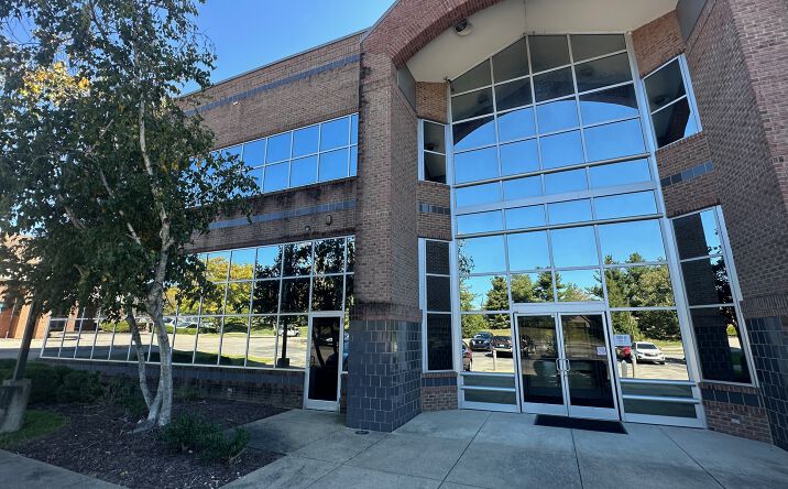 Pictures of Office property located at 1690 Ring Rd, Elizabethtown, KY 42701 for lease - image #1