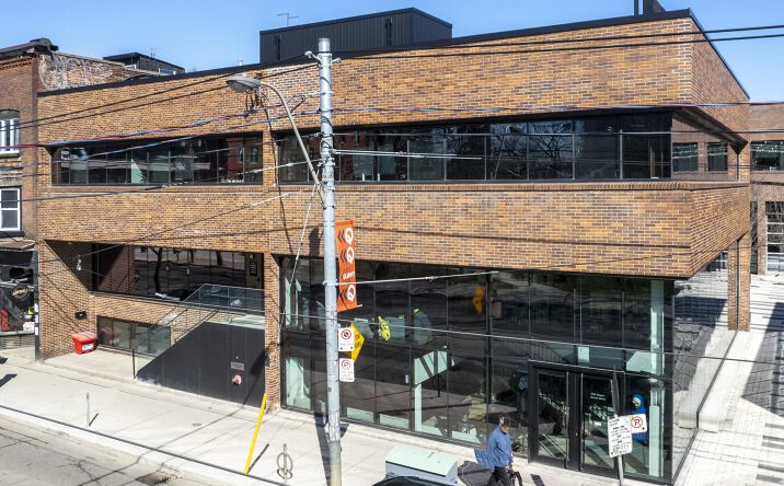 Pictures of Office property located at 950 N Queen St, Toronto, WV 25404 for lease - image #1