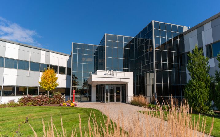 Pictures of Office property located at 201 Edgewater Dr, Wakefield, MA 01880 for lease - image #1