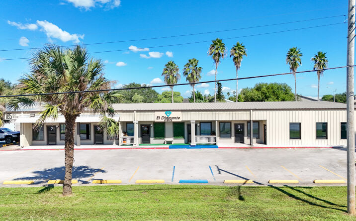 Pictures of Retail, Office, Restaurant property located at 185 Billy Mitchell Boulevard, Brownsville, TX 78521 for lease - image #1