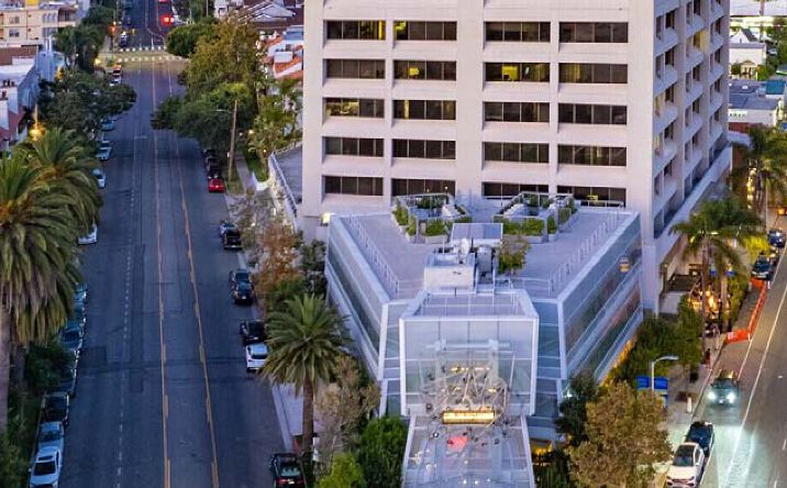 Pictures of Office property located at 11777 San Vicente Blvd, Los Angeles, CA 90049 for lease - image #1