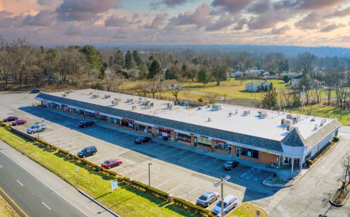Pictures of Retail property located at 536-547 Rt. 22, Whitehouse Station, NJ 08889 for lease - image #1