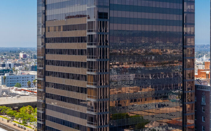Pictures of Office property located at 3250 Wilshire Blvd, Los Angeles, CA 90010 for lease - image #1