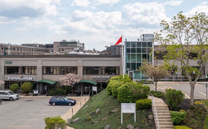 Pictures of Office property located at 800 Cummings Center, Beverly, MA 01915 for lease - image #1
