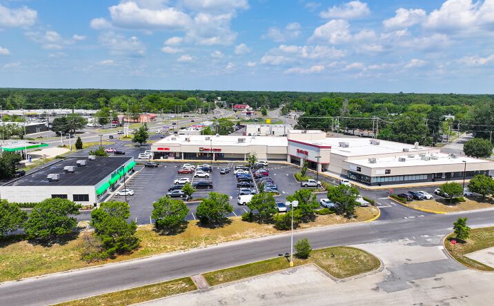 Pictures of Retail, Restaurant property located at 6716 Black Horse Pike, Egg Harbor Township, NJ 08234 for lease - image #1