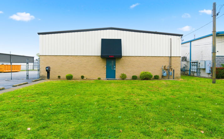 Pictures of Industrial property located at 444 Downes Terrace, Louisville, KY 40214 for lease - image #1
