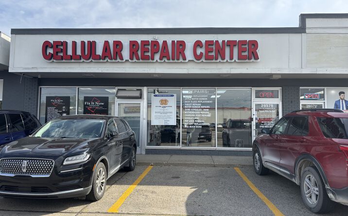 Pictures of Retail property located at ORCHARD LAKE RD @ 13 MILE, Farmington Hills, MI 48334 for lease - image #1