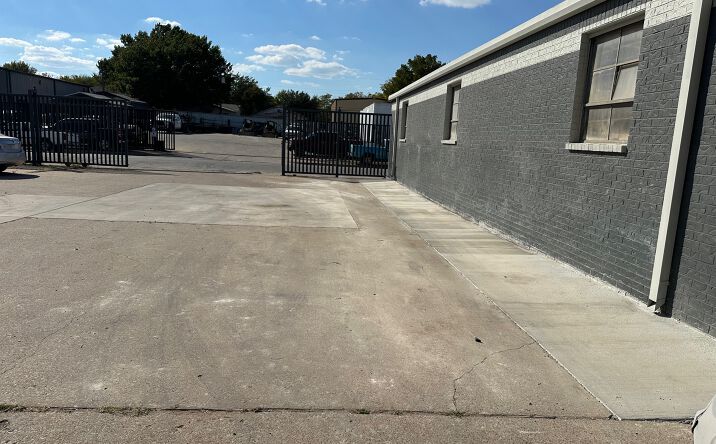 Pictures of Industrial property located at 3418 N Calhoun St, Fort Worth, TX 76106 for lease - image #1