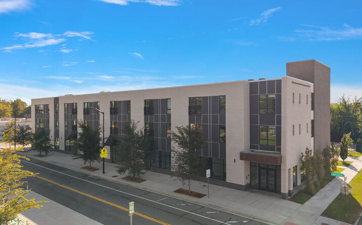 Pictures of Retail, Office, Restaurant property located at 7410 Kercheval Ave, Detroit, MI 48214 for lease - image #1