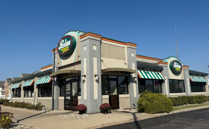 Pictures of Retail property located at 431 S Dixie Way, South Bend, IN 46637 for lease - image #1