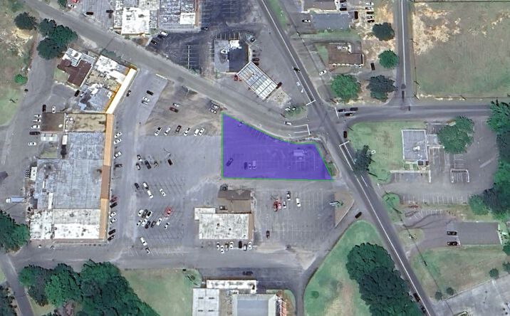 Pictures of Retail, Land property located at 3110 Audubon Dr, Laurel, MS 39440 for lease - image #1