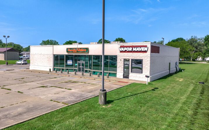 Pictures of Retail property located at 1714 S National Ave, Fort Scott, KS 66701 for lease - image #1