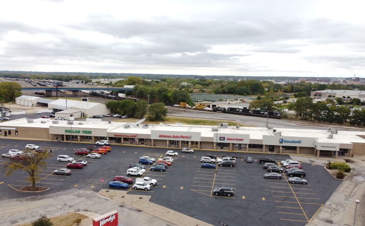 Pictures of Retail, Office property located at 210 N Main St, East Peoria, IL 61611 for lease - image #1