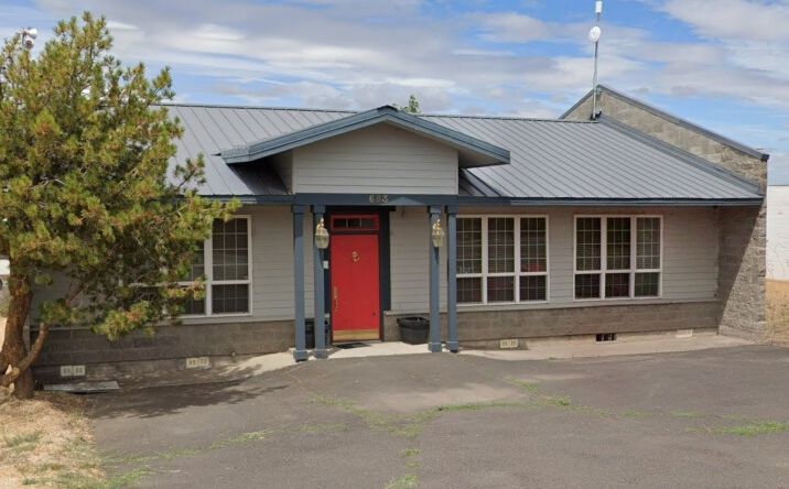 Pictures of Office, Retail property located at 663 Jefferson Ave, Metolius, OR 97741 for lease - image #1