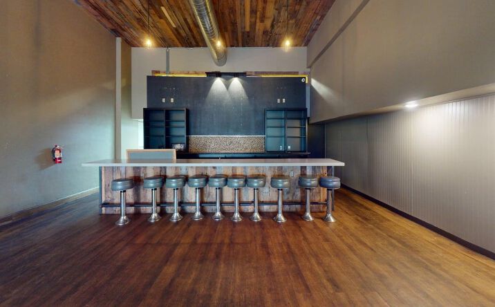 Pictures of Retail, Office, Restaurant property located at 316 W Main St, Mandan, ND 58554 for lease - image #1