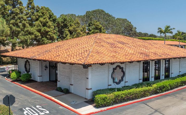 Pictures of Retail, Office property located at 969 Lomas Santa Fe Dr, Solana Beach, CA 92069 for lease - image #1