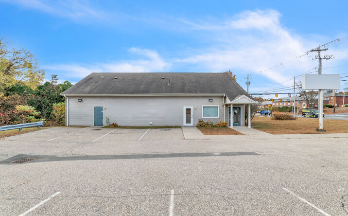 Pictures of Retail, Office property located at 1361 Memorial Dr, Chicopee, MA 01022 for lease - image #1