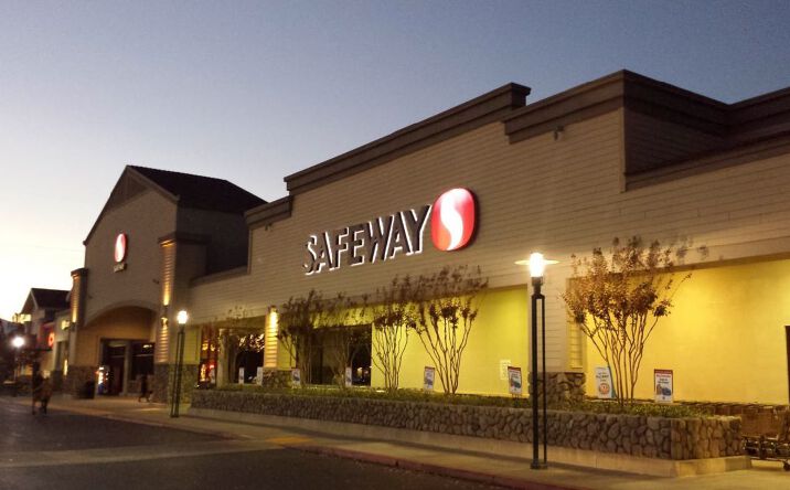 Pictures of Retail property located at 1020 E Cypress Ave, Redding, CA 96002 for lease - image #1