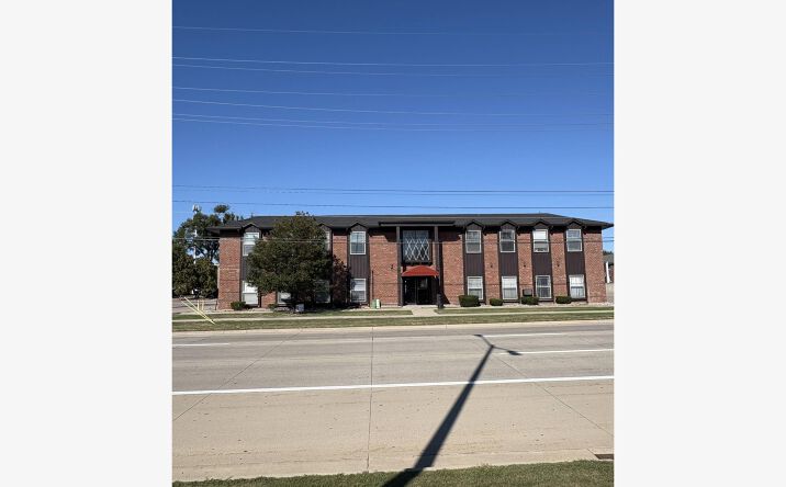 Pictures of Office property located at 39393 Van Dyke Ave, Sterling Heights, MI 48313 for lease - image #1