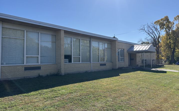Pictures of Office, Special Purpose property located at 670 Main Ave, De Pere, WI 54115 for lease - image #1