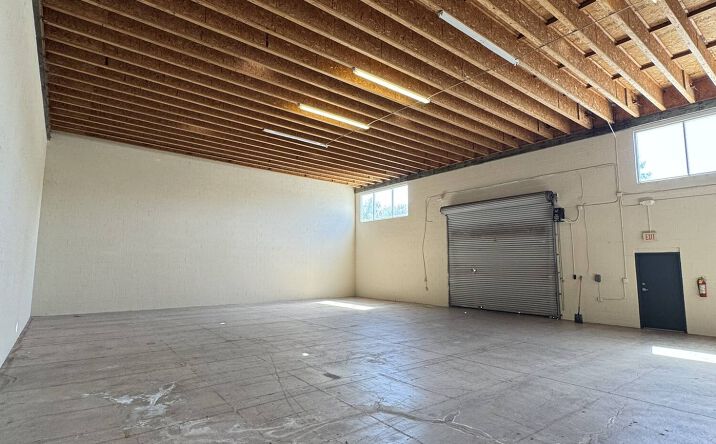 Pictures of Industrial property located at 8964 Oso Ave, Los Angeles, CA 91311 for lease - image #1