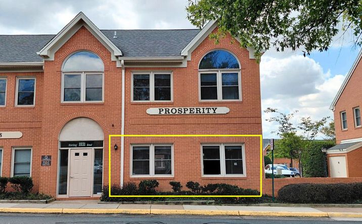 Pictures of Restaurant property located at 1031 Sterling Rd, Herndon, VA 20170 for lease - image #1