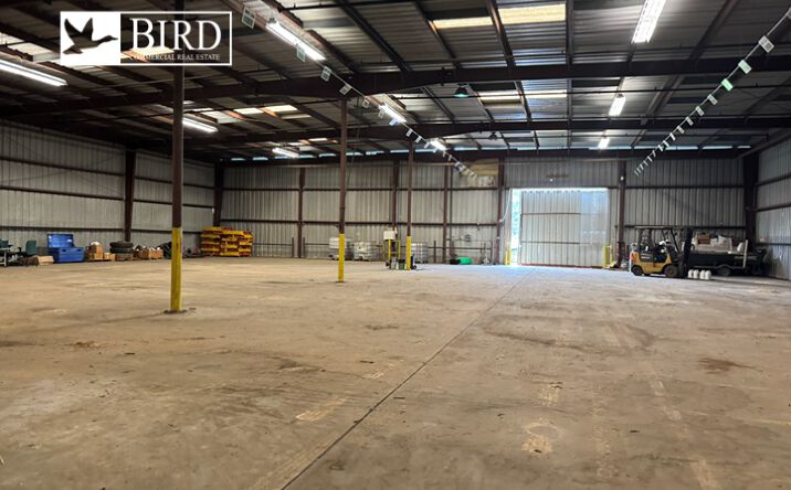 Pictures of Industrial property located at 1312 W Oakridge Dr, Albany, GA 31707 for lease - image #1