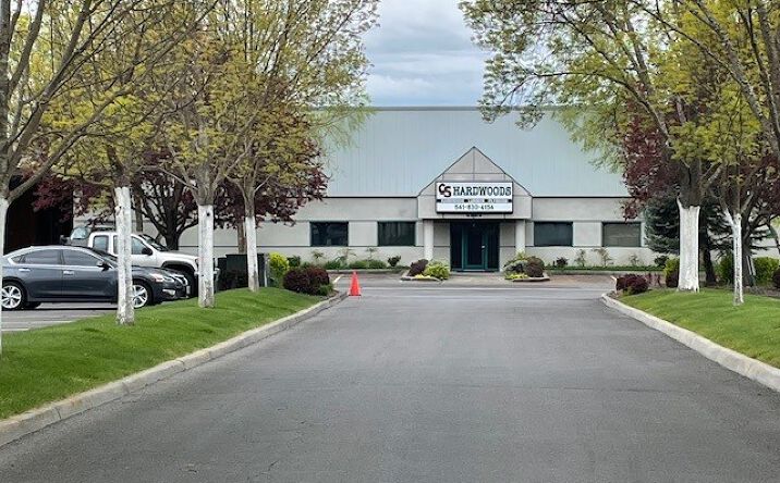 Pictures of Industrial property located at 5885 Crater Lake Hwy, Central Point, OR 97502 for lease - image #1