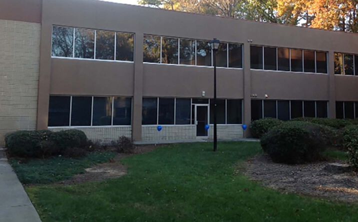 Pictures of Retail property located at 775 Franklin Rd, Marietta, GA 30067 for lease - image #1