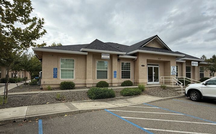 Pictures of Office property located at 1425 Victor Ave, Redding, CA 96003 for lease - image #1