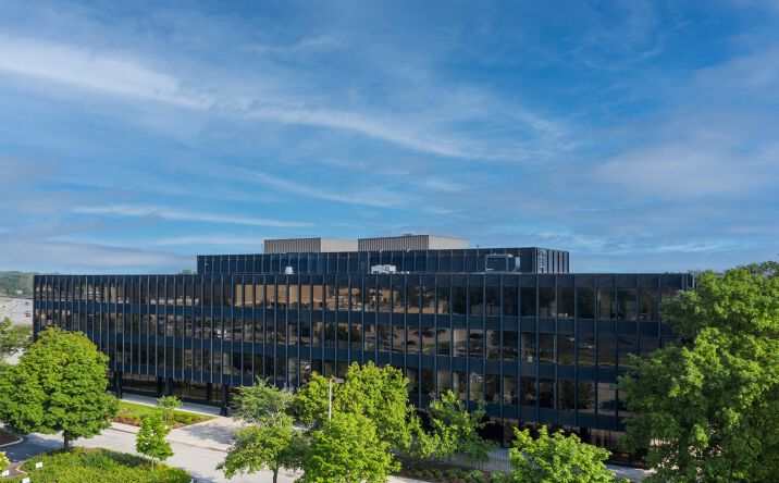 Pictures of Office property located at 200 S Executive Dr, Brookfield, WI 53005 for lease - image #1