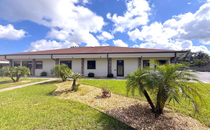 Pictures of Office property located at 301 Skyline Dr, Lady Lake, FL 32159 for lease - image #1