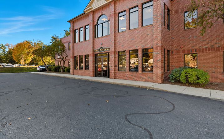 Pictures of Office property located at 294 N Main St, East Longmeadow, MA 01028 for lease - image #1