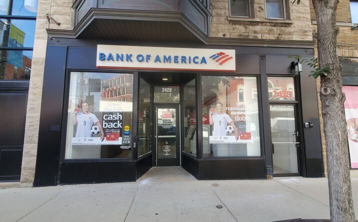Pictures of Retail, Office property located at 2428 N Lincoln Ave, Chicago, IL 60614 for lease - image #1