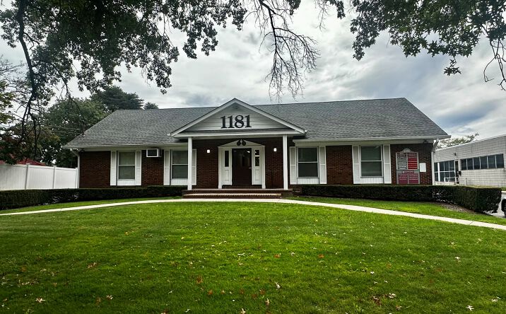 Pictures of Office property located at 1181 Old Country Rd, Plainview, NY 11803 for lease - image #1
