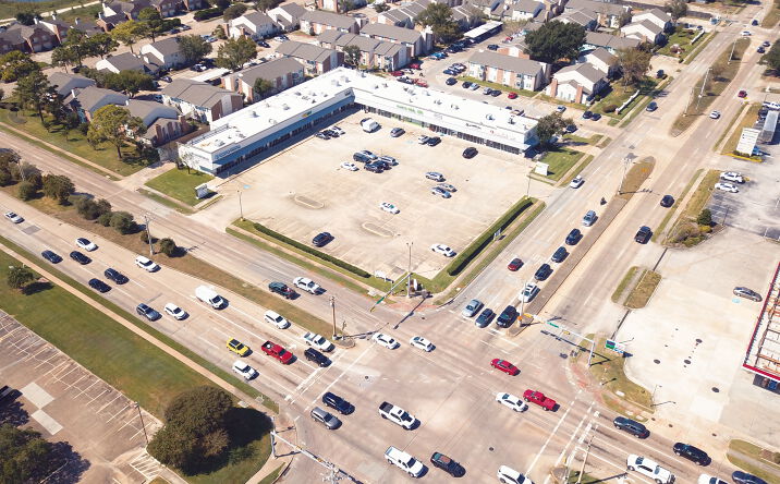 Pictures of Retail property located at 2325 Bay Area Blvd, Houston, TX 77058 for lease - image #1