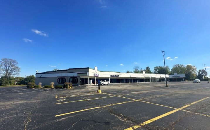 Pictures of Retail, Office, Restaurant property located at 6504 N Union Rd, Clayton, OH 45315 for lease - image #1