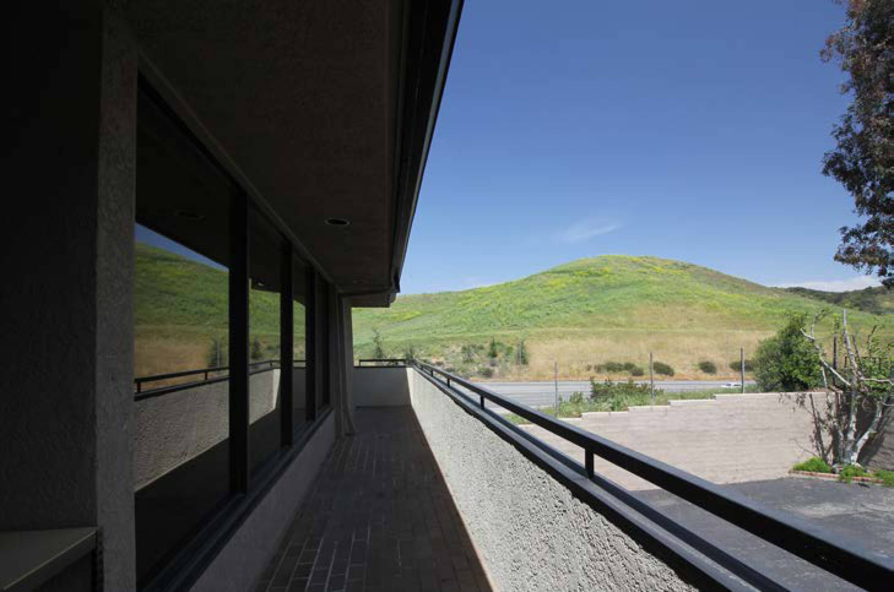 28035 Dorothy Drive, Agoura Hills, CA 91301