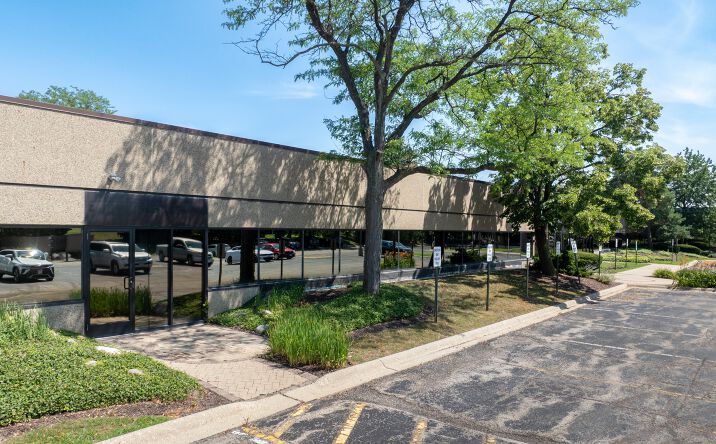 Pictures of Office, Special Purpose property located at 1161 E Lake Cook Rd, Deerfield, IL 60015 for lease - image #1