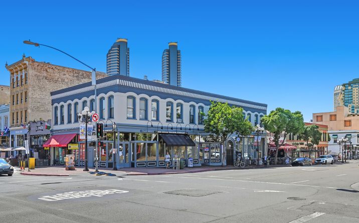 Pictures of Retail property located at 568 Fifth Ave, San Diego, CA 92101 for lease - image #1