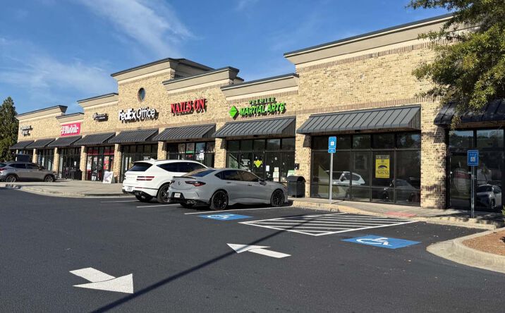 Pictures of Retail, Industrial property located at 4895 Peachtree Industrial Boulevard, Norcross, GA 30092 for lease - image #1