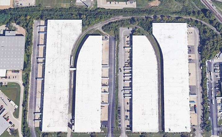 Pictures of Industrial property located at 226-236 Circle Freeway, Cincinnati, OH 45246 for lease - image #1