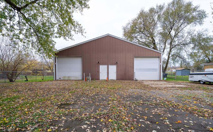 Pictures of Special Purpose property located at 1370 Nealon Drive, Portage, IN 46368 for lease - image #1