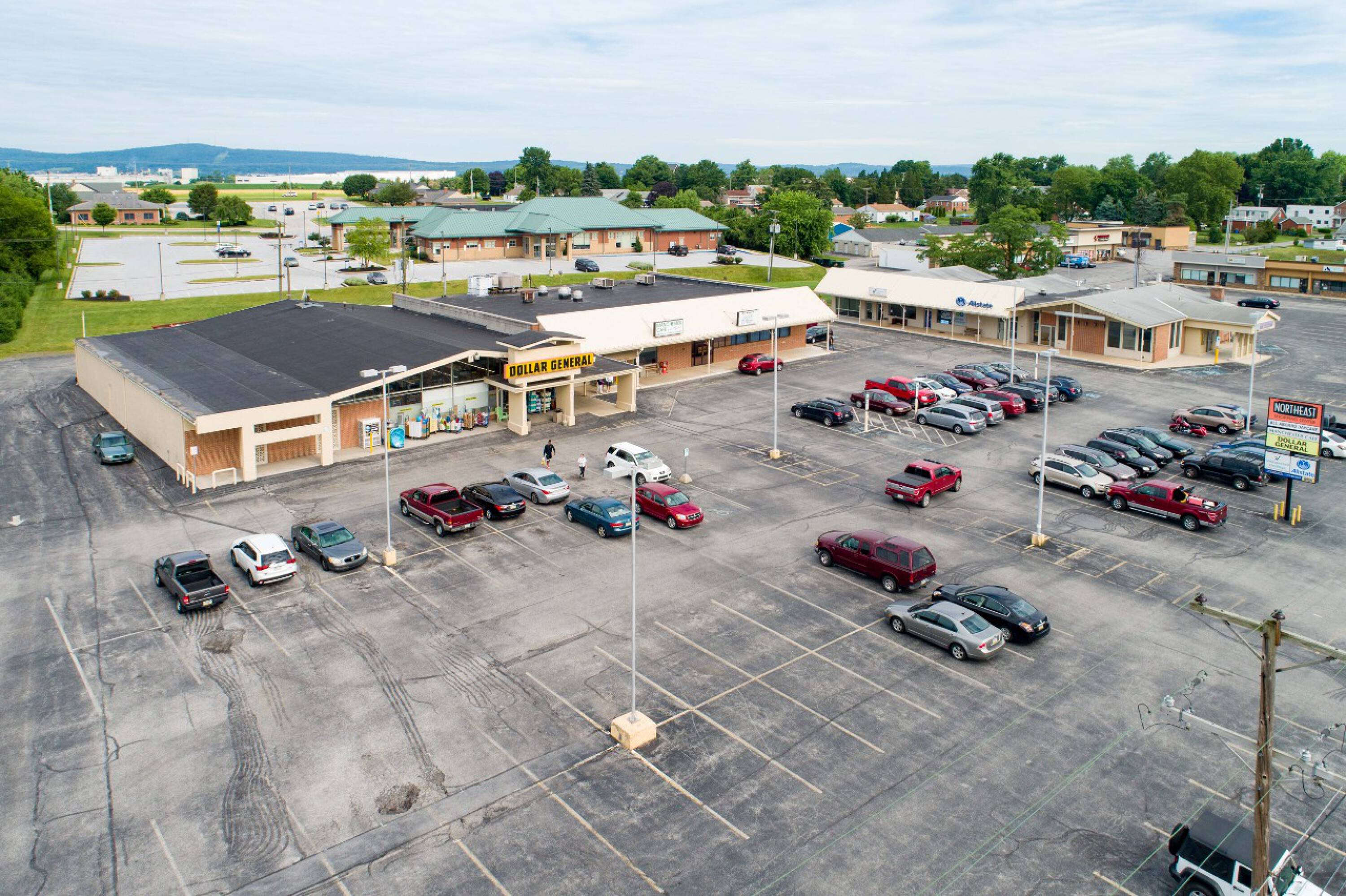 43004314 North Street & 90 Sunset Drive, York, PA 17401