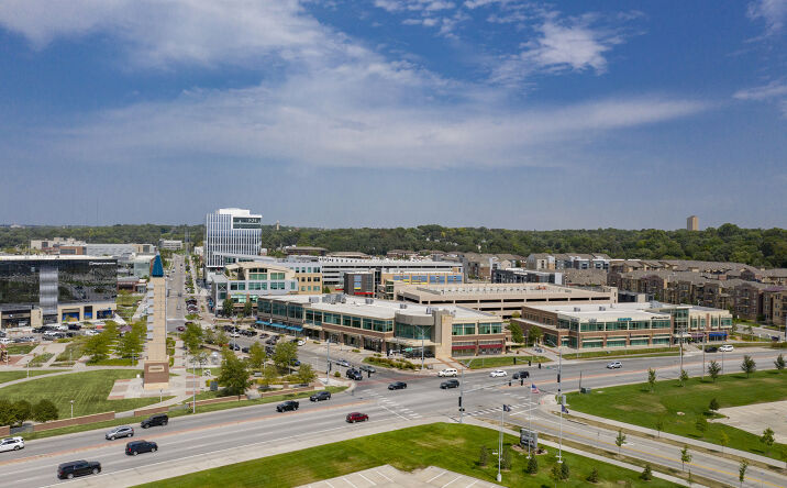 Pictures of Office property located at 2111 S 67th St, Omaha, NE 68106 for lease - image #1