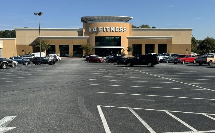 Pictures of Retail property located at 4200 Wade Green Rd NW, Kennesaw, GA 30144 for lease - image #1