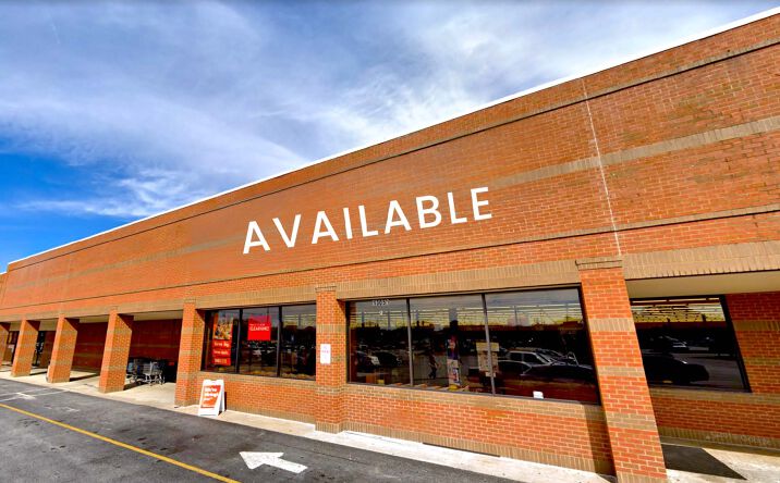 Pictures of Retail property located at 13051 Abercorn St, Savannah, GA 31419 for lease - image #1