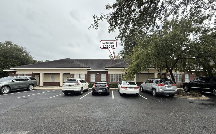 Pictures of Office property located at 13453 N Main St, Jacksonville, FL 32218 for lease - image #1